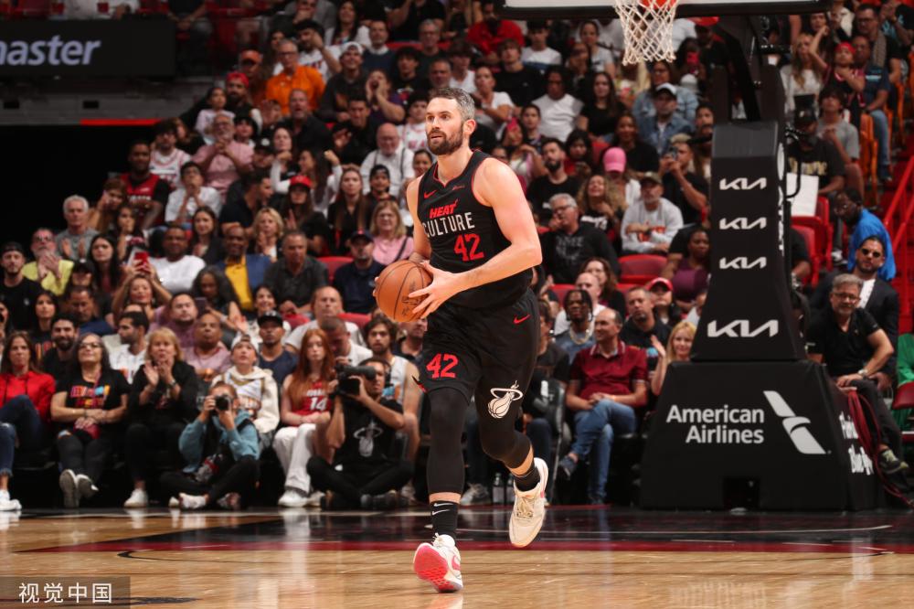 众多球迷的 众多球迷的